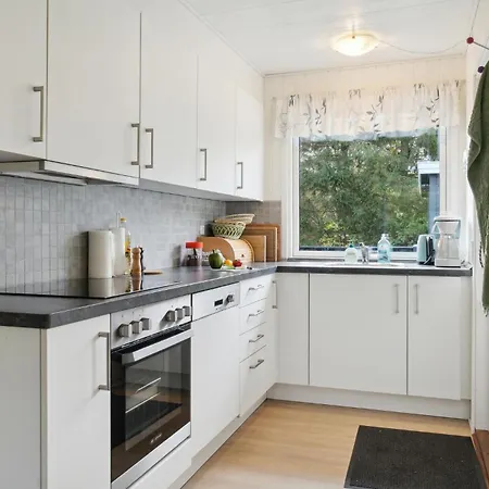 4 Bedroom Gorgeous In Idestrup Nyaraló *