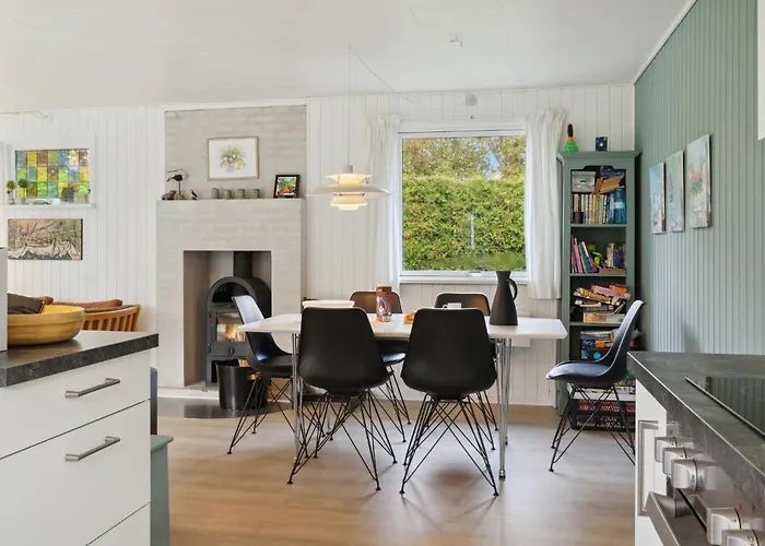 Holiday home 4 Bedroom Gorgeous In Idestrup