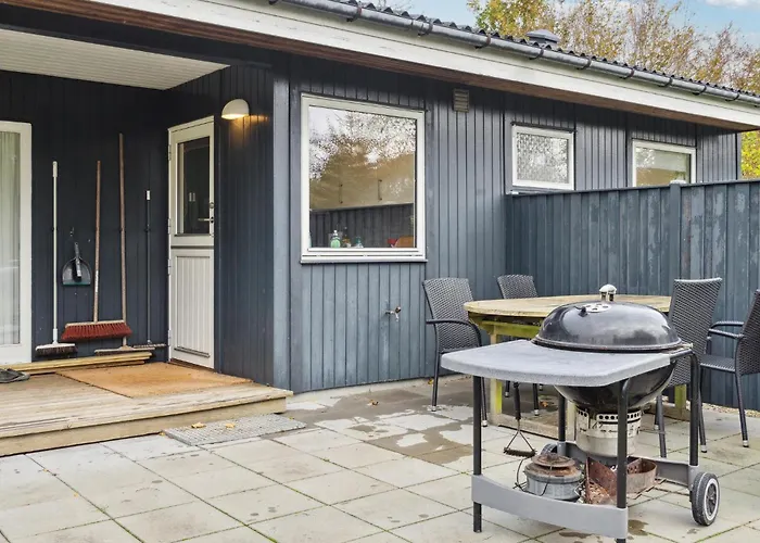 Holiday home 4 Bedroom Gorgeous In Idestrup Boto By