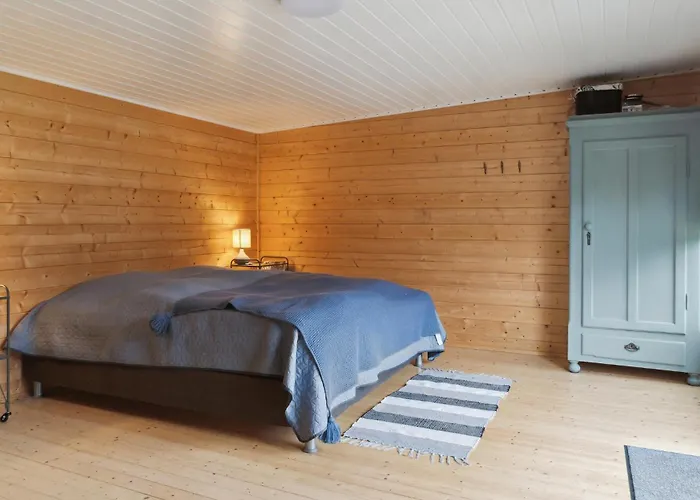 4 Bedroom Gorgeous In Idestrup Boto By