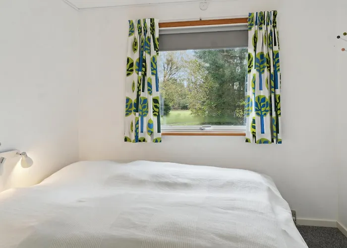 Holiday home 4 Bedroom Gorgeous In Idestrup *